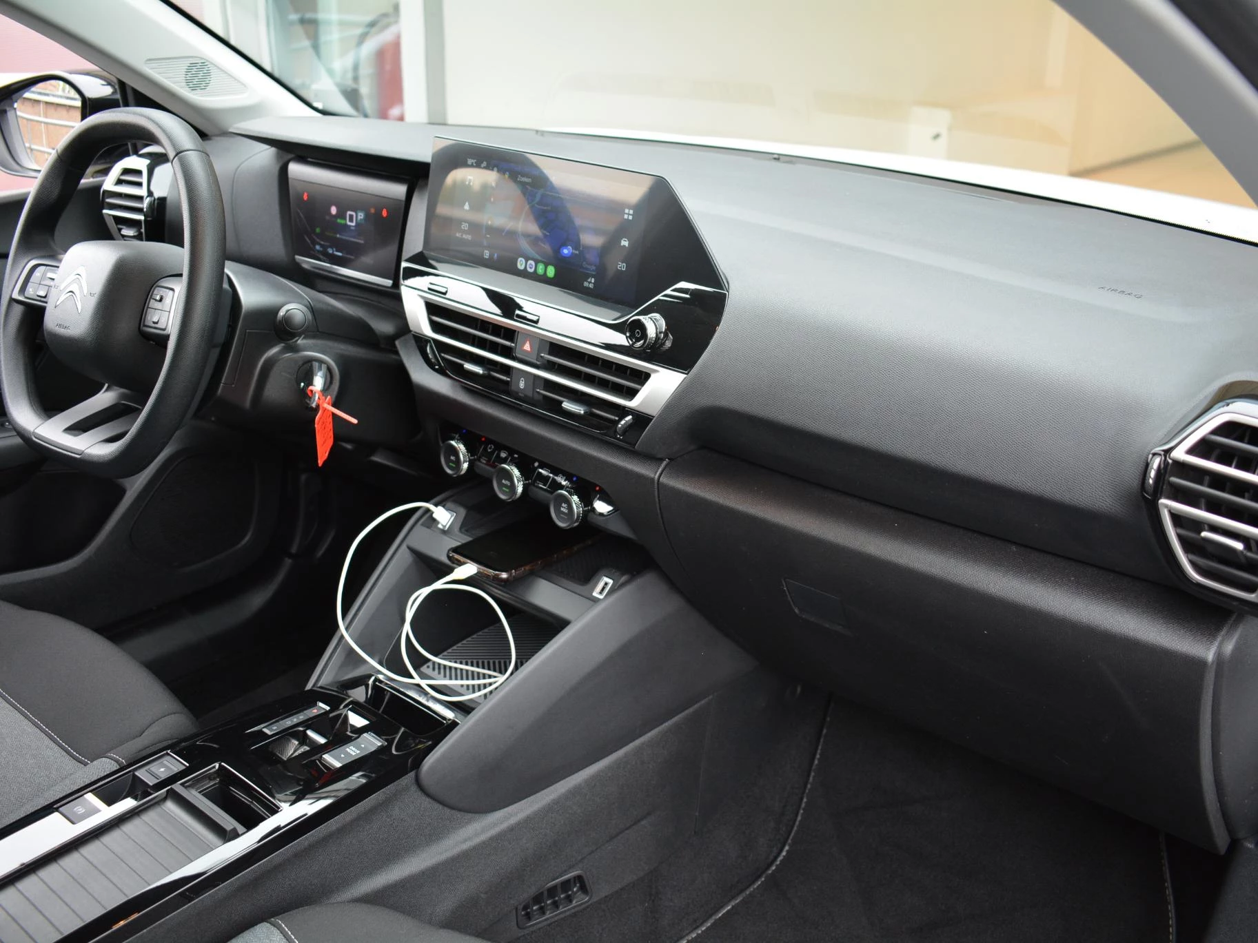 Hoofdafbeelding Citroën ë-C4