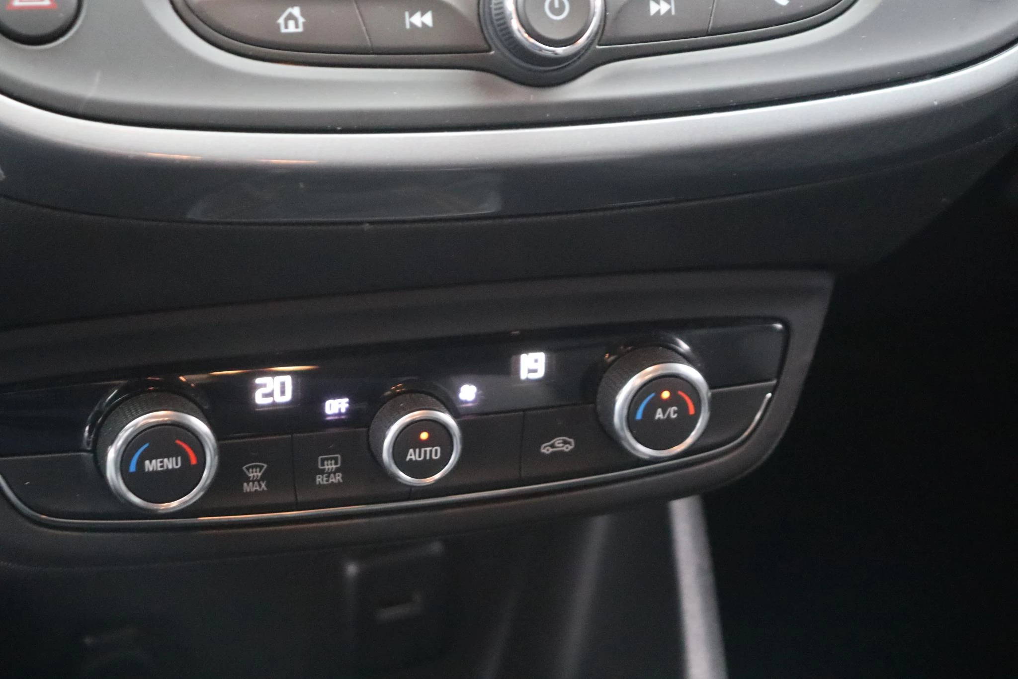 Hoofdafbeelding Opel Crossland X