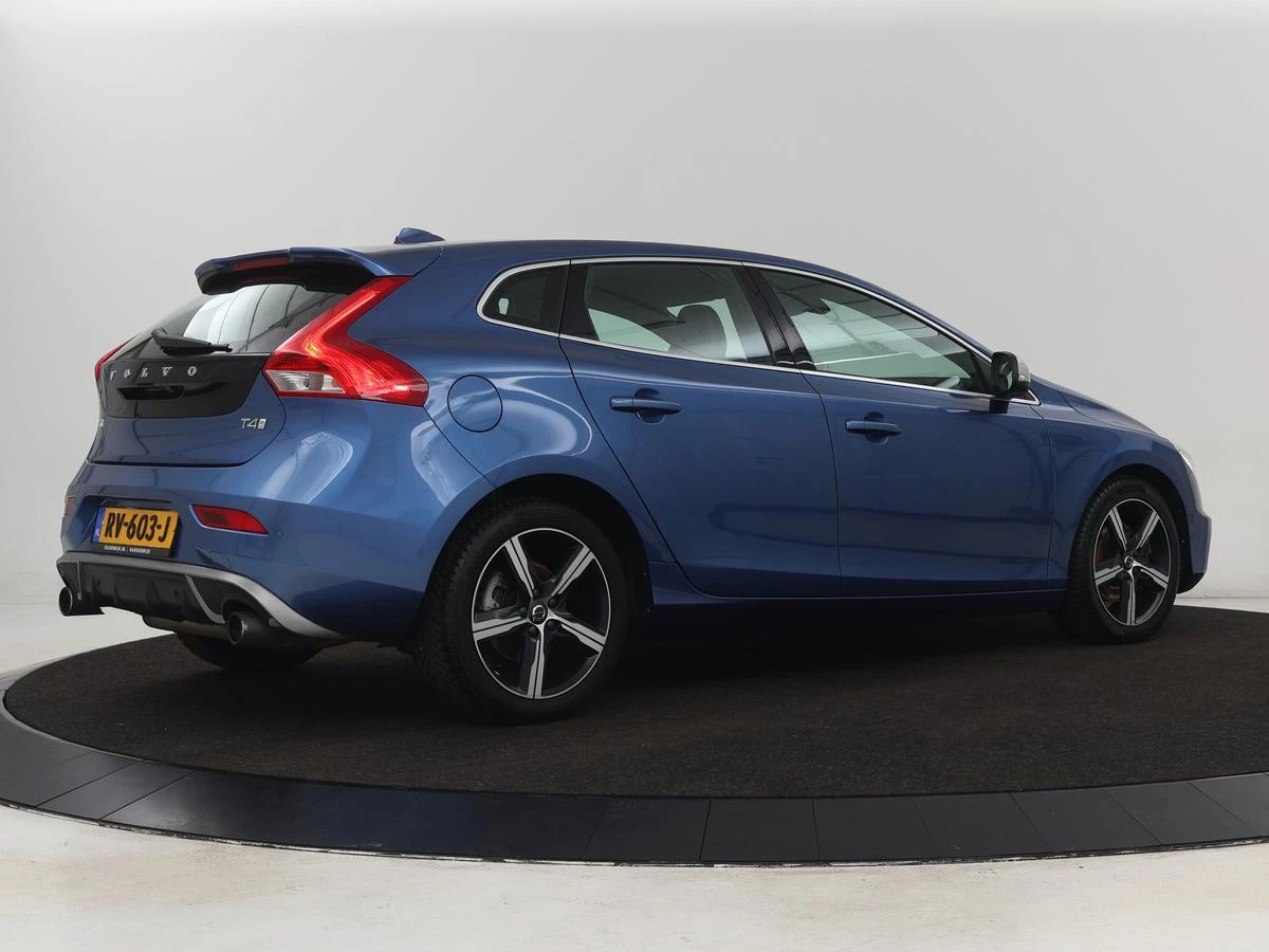 Hoofdafbeelding Volvo V40
