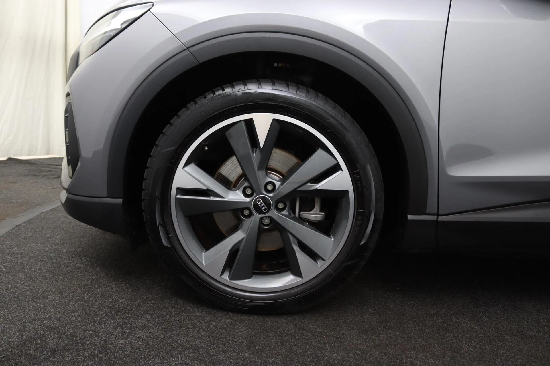 Hoofdafbeelding Audi Q4 Sportback e-tron