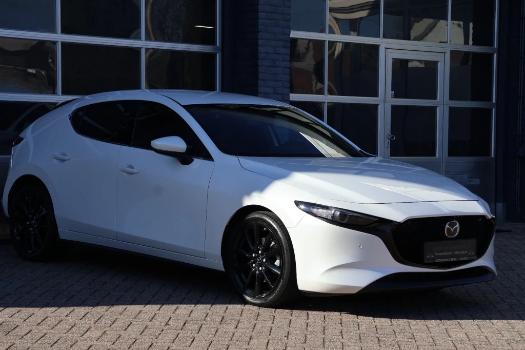 Hoofdafbeelding Mazda 3