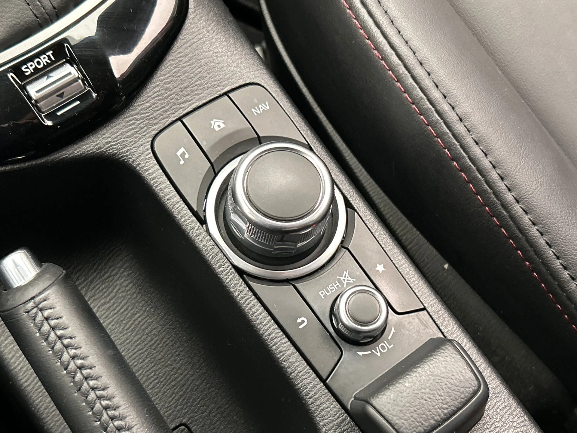 Hoofdafbeelding Mazda CX-3