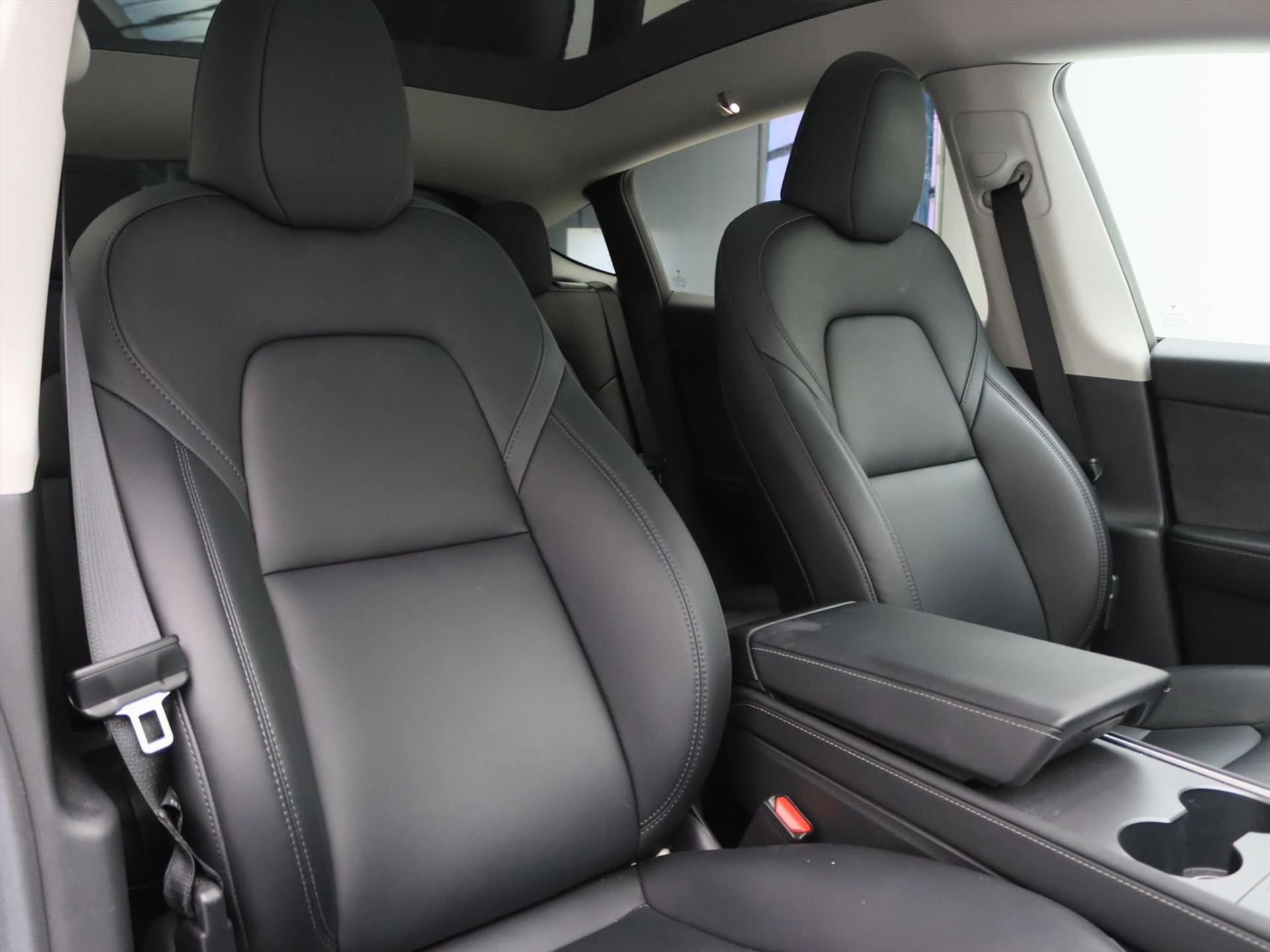 Hoofdafbeelding Tesla Model Y