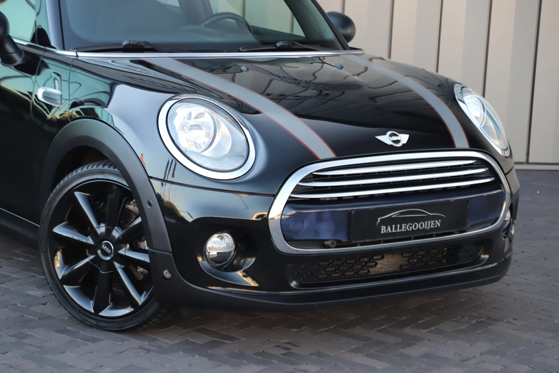 Hoofdafbeelding MINI One