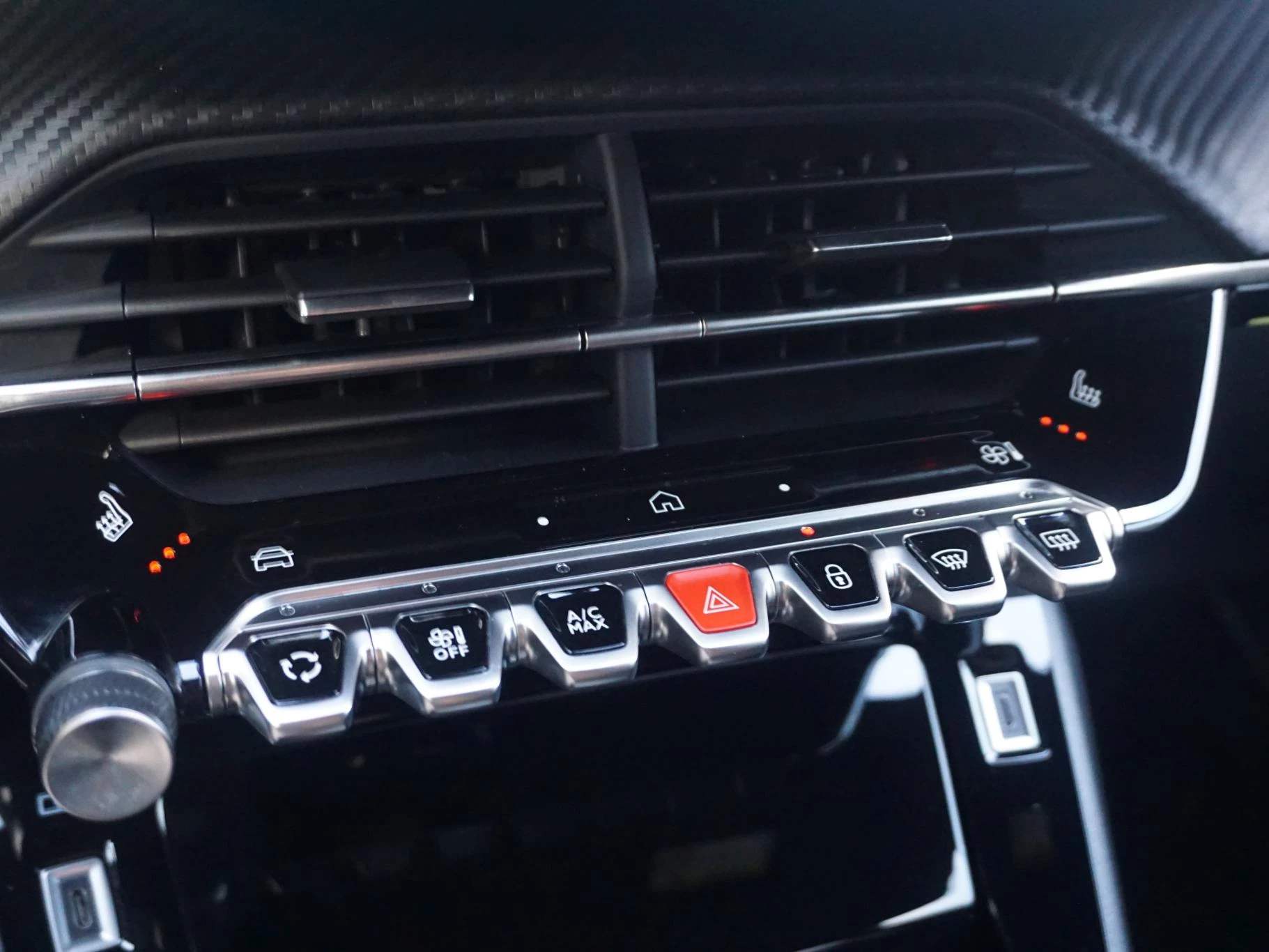 Hoofdafbeelding Peugeot e-208
