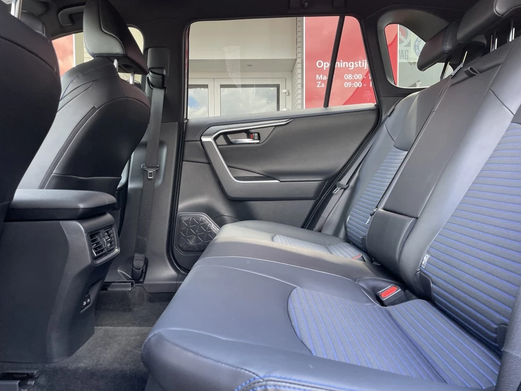 Hoofdafbeelding Toyota RAV4