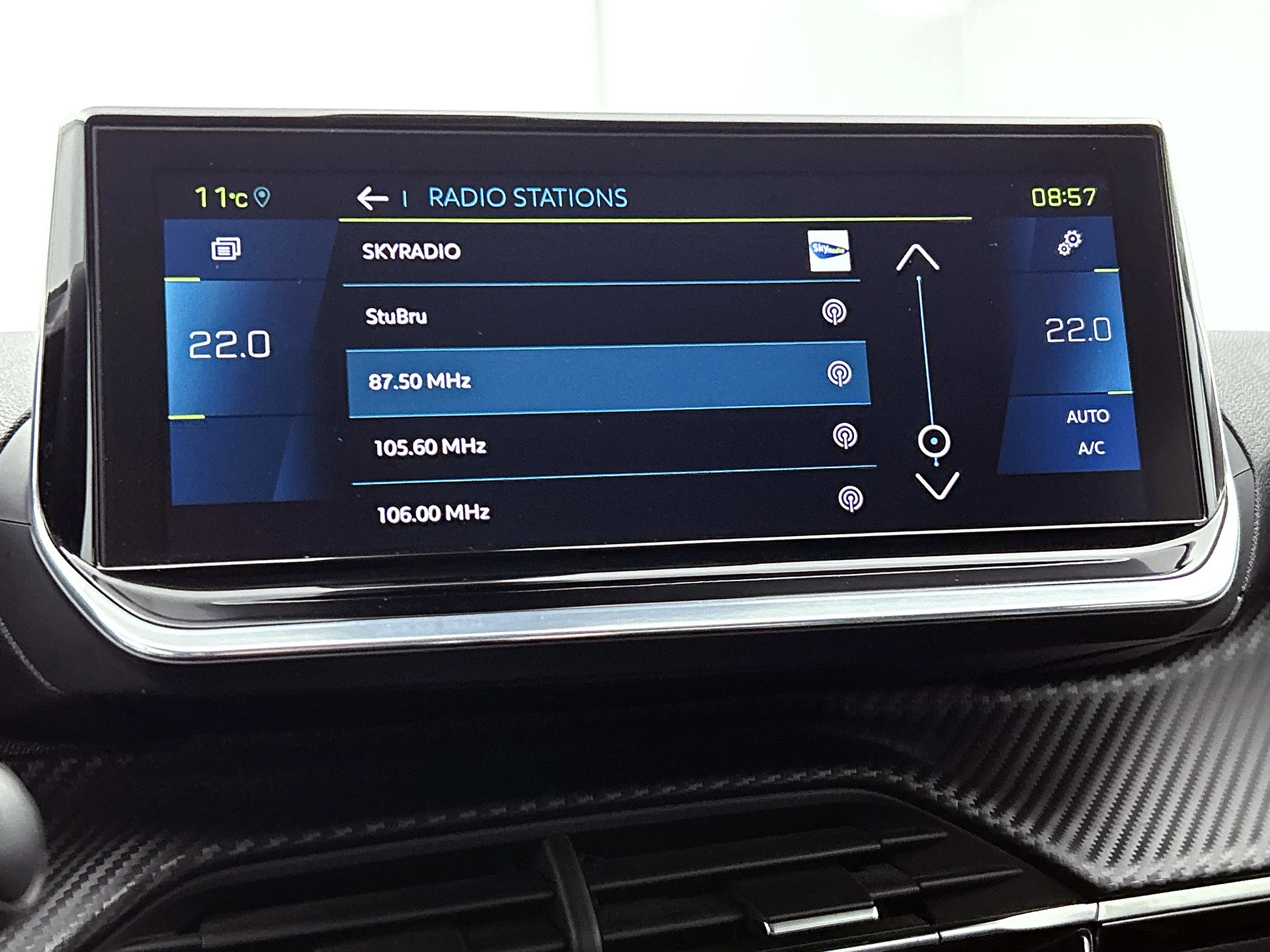 Hoofdafbeelding Peugeot e-2008