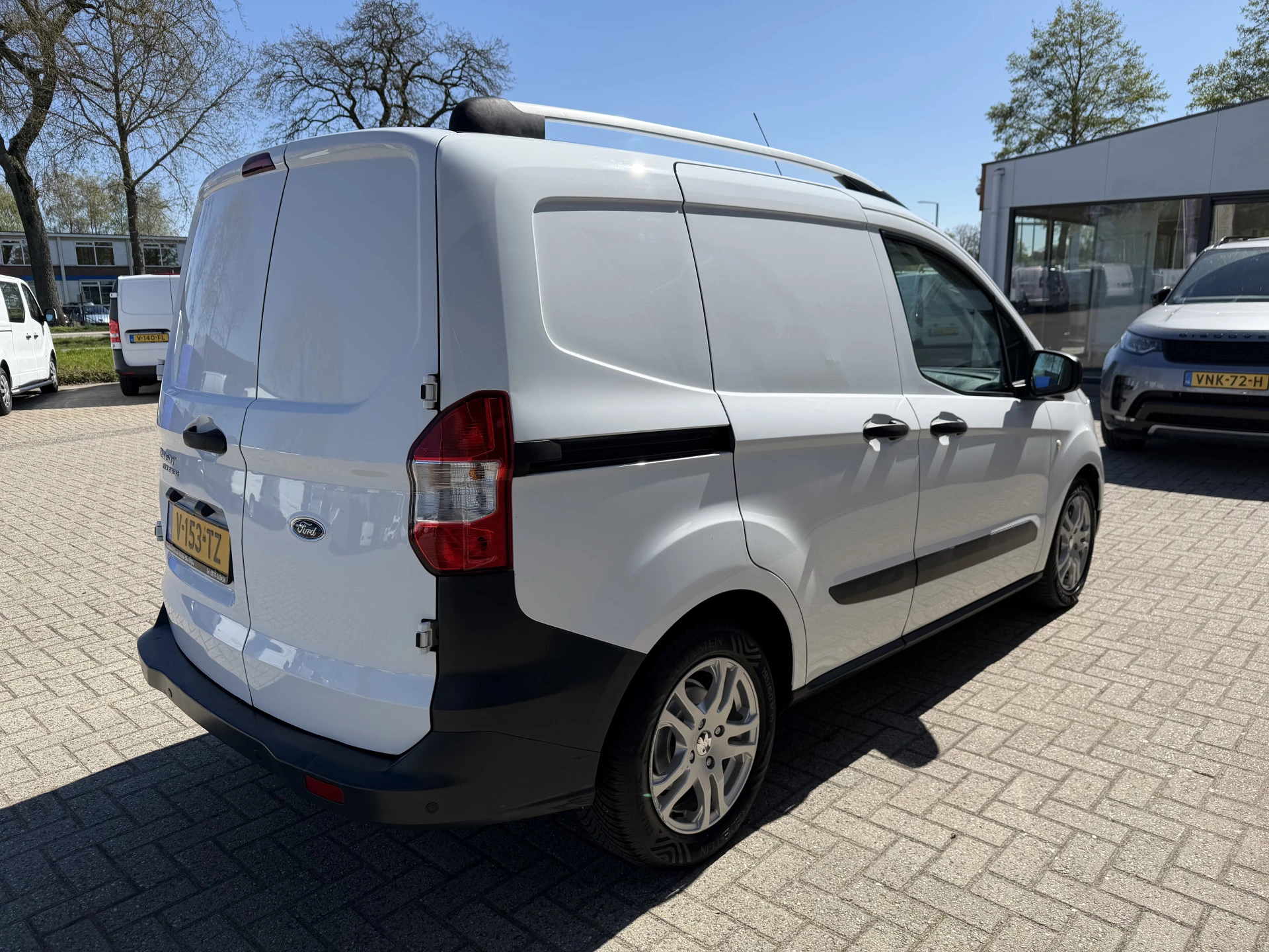 Hoofdafbeelding Ford Transit Courier