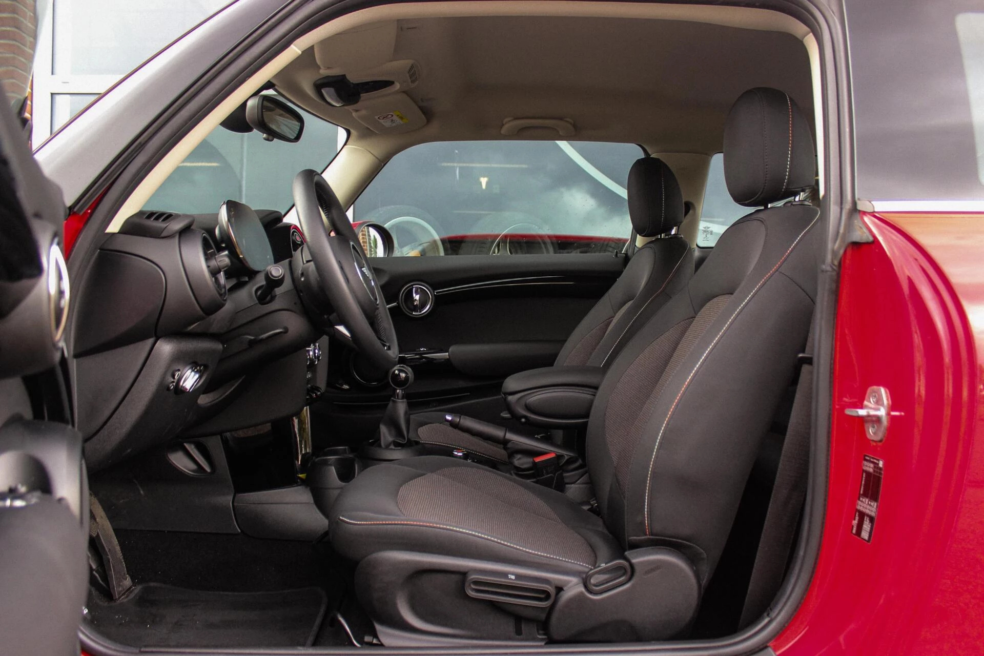 Hoofdafbeelding MINI One