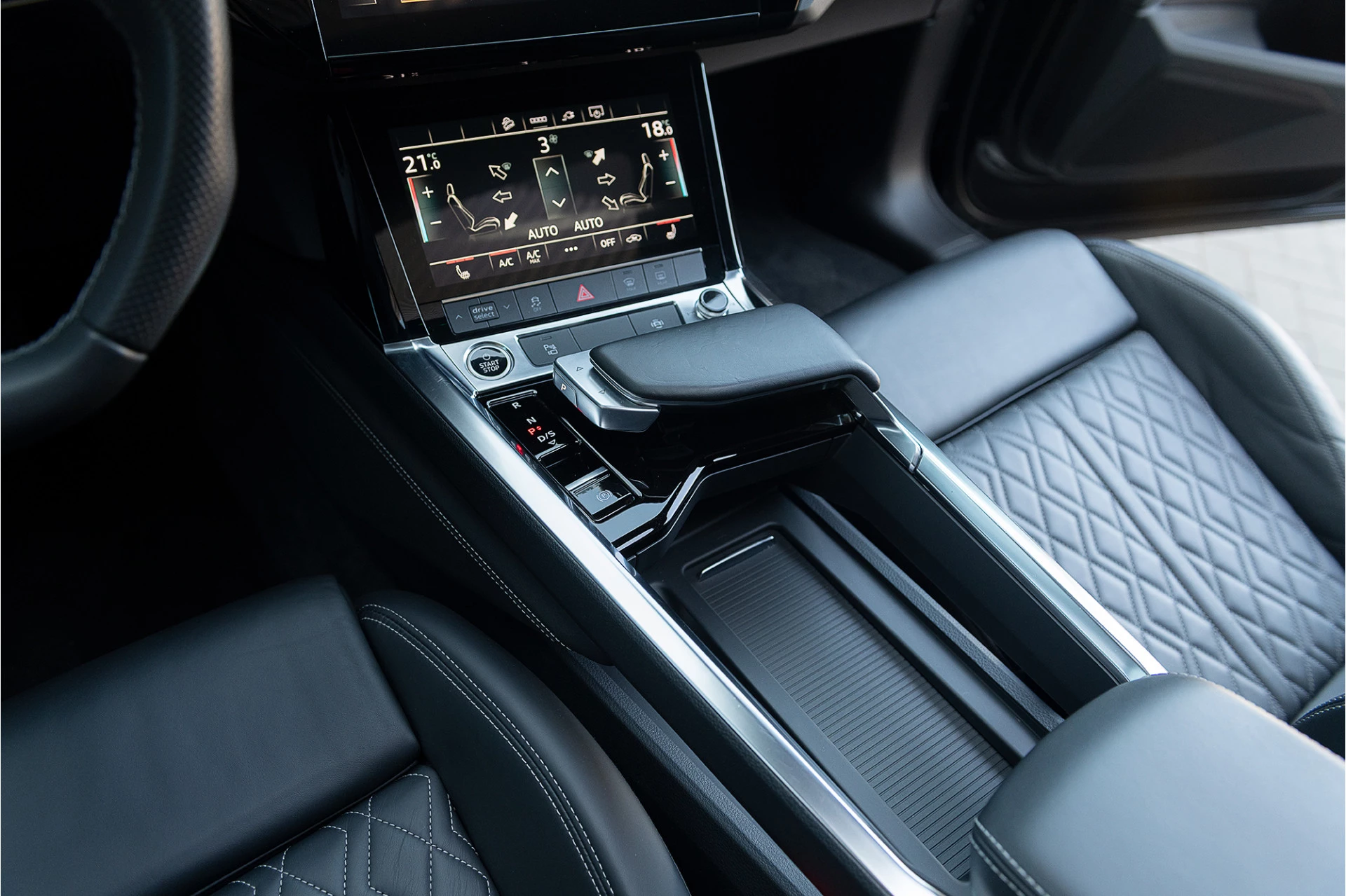 Hoofdafbeelding Audi e-tron