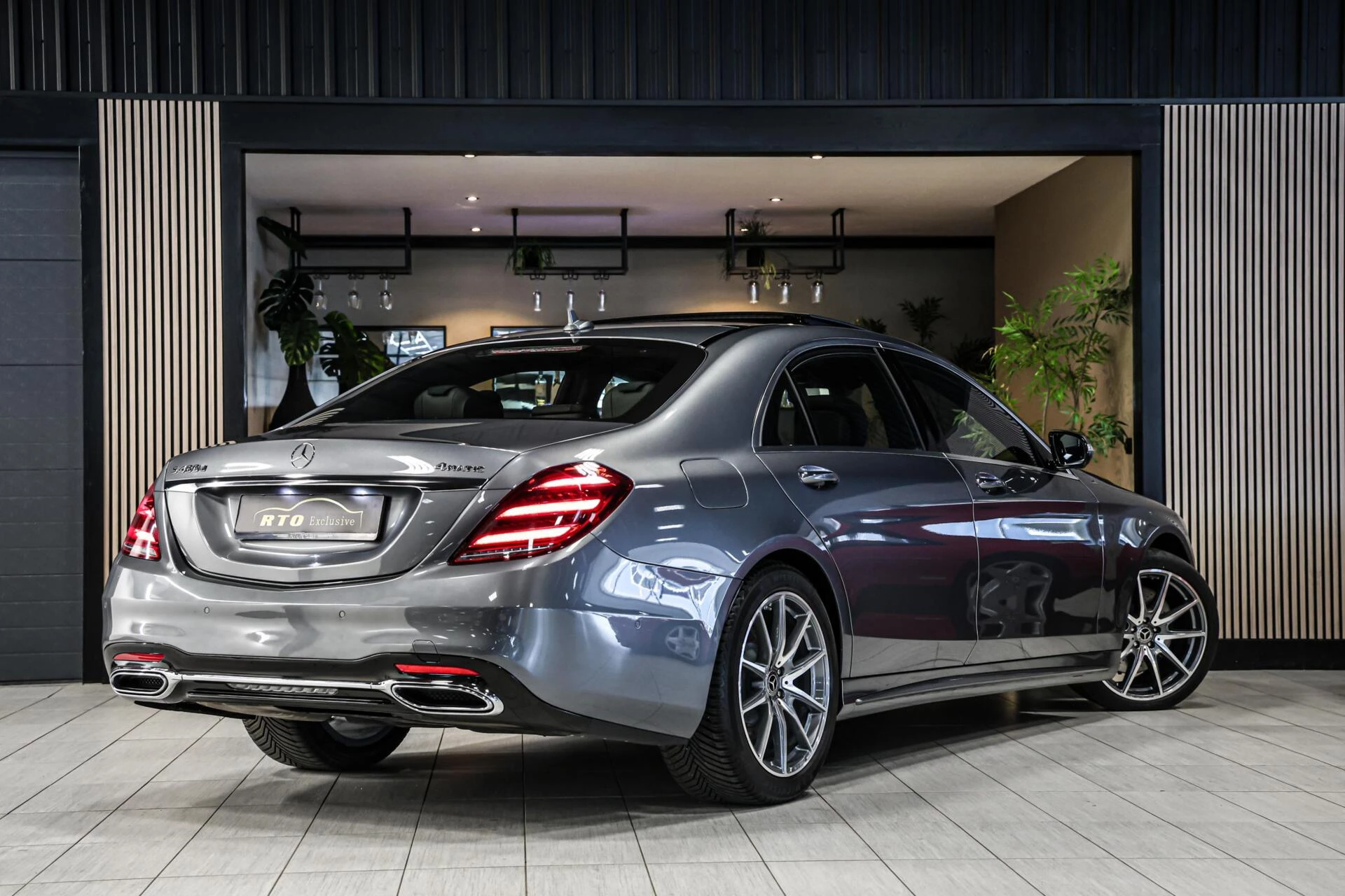 Hoofdafbeelding Mercedes-Benz S-Klasse