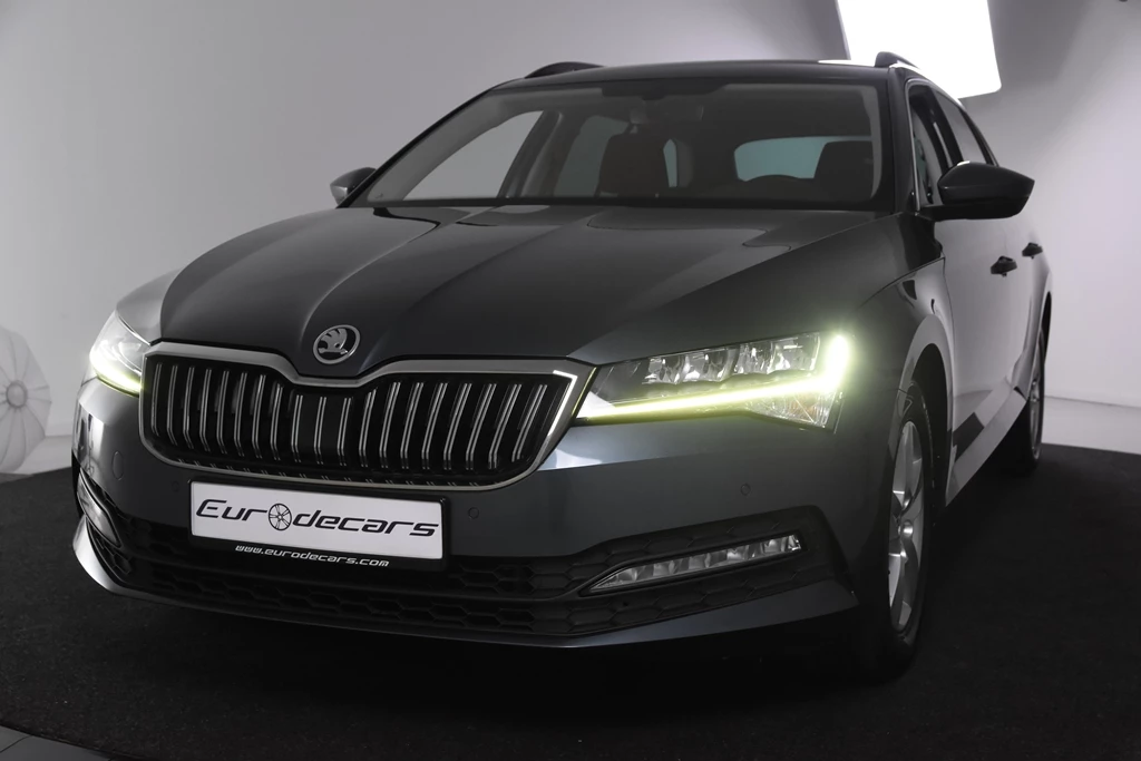 Hoofdafbeelding Škoda Superb
