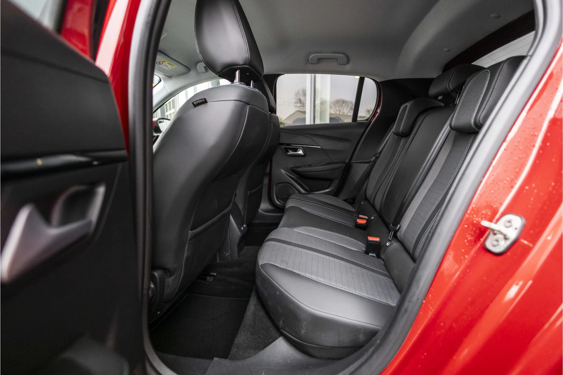 Hoofdafbeelding Peugeot e-208