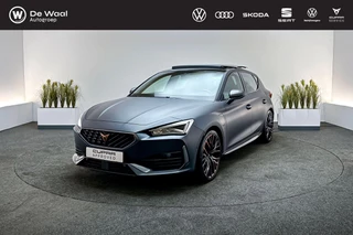 Hoofdafbeelding CUPRA Leon CUPRA Leon 1.4 e-hybrid 245pk DSG VZ Copper Edition | SoH 92% |  Kuipstoelen, Panorama, Supersport Stuurwiel |