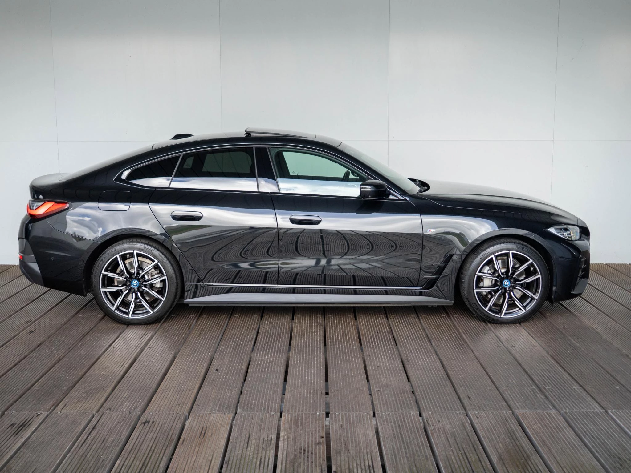 Hoofdafbeelding BMW i4