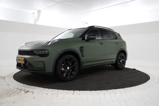 Lynk & Co 01 1.5 Volleder, donkere hemel, Carwrap etc.