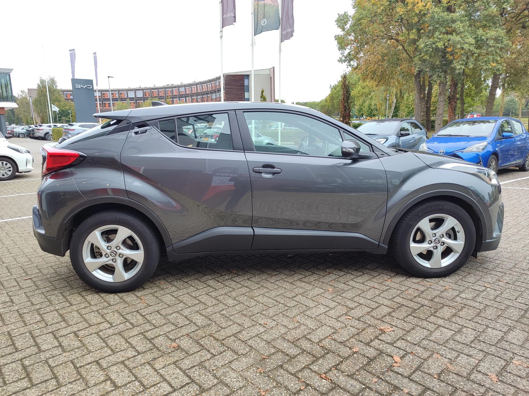 Hoofdafbeelding Toyota C-HR