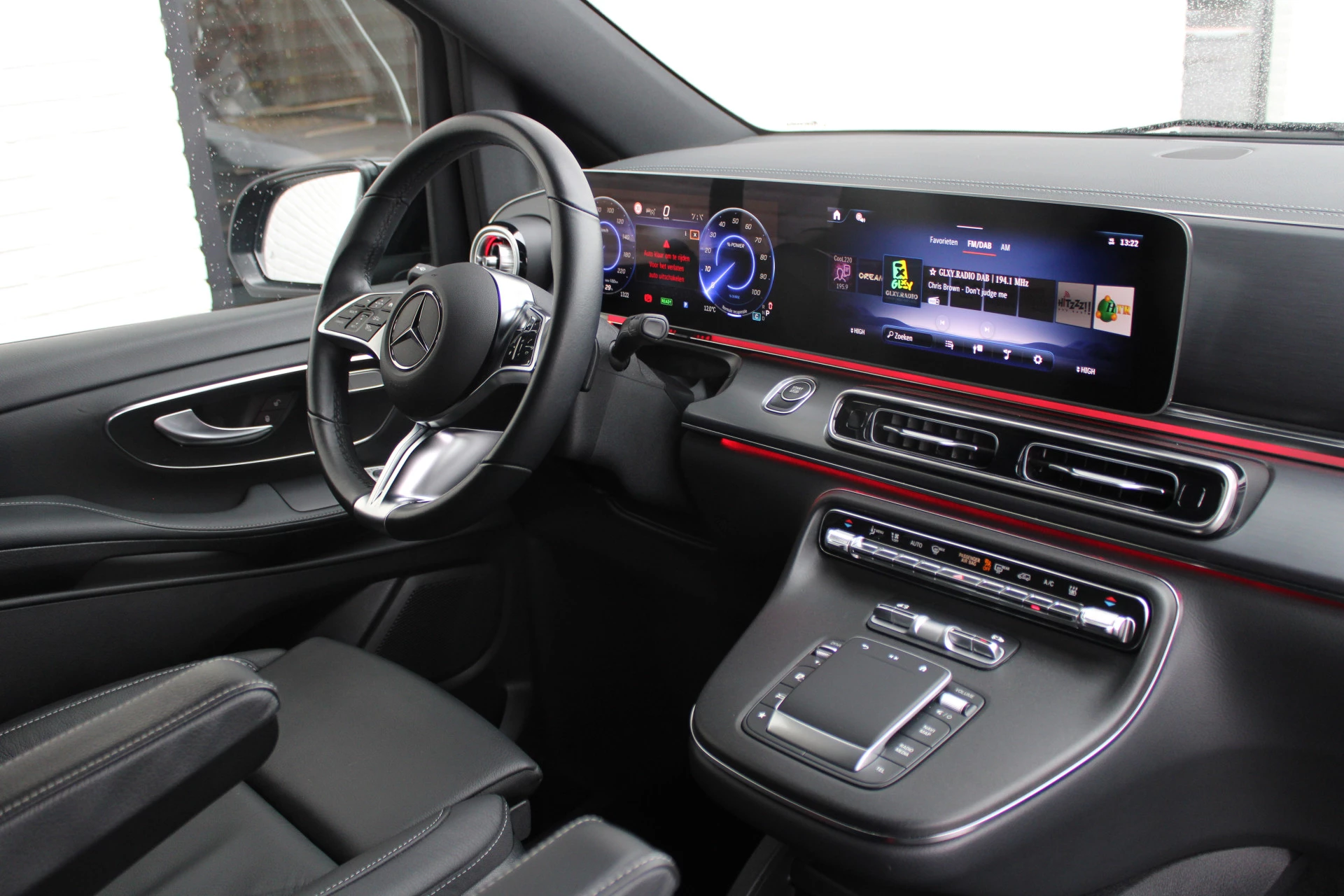 Hoofdafbeelding Mercedes-Benz EQV