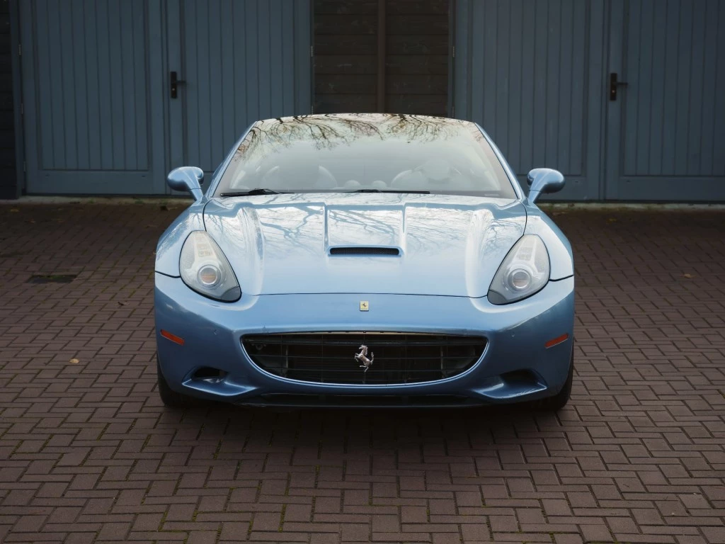 Hoofdafbeelding Ferrari California