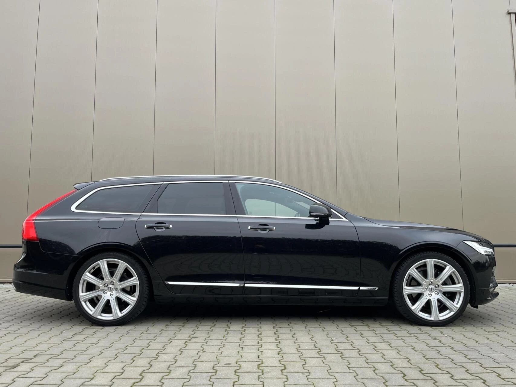 Hoofdafbeelding Volvo V90