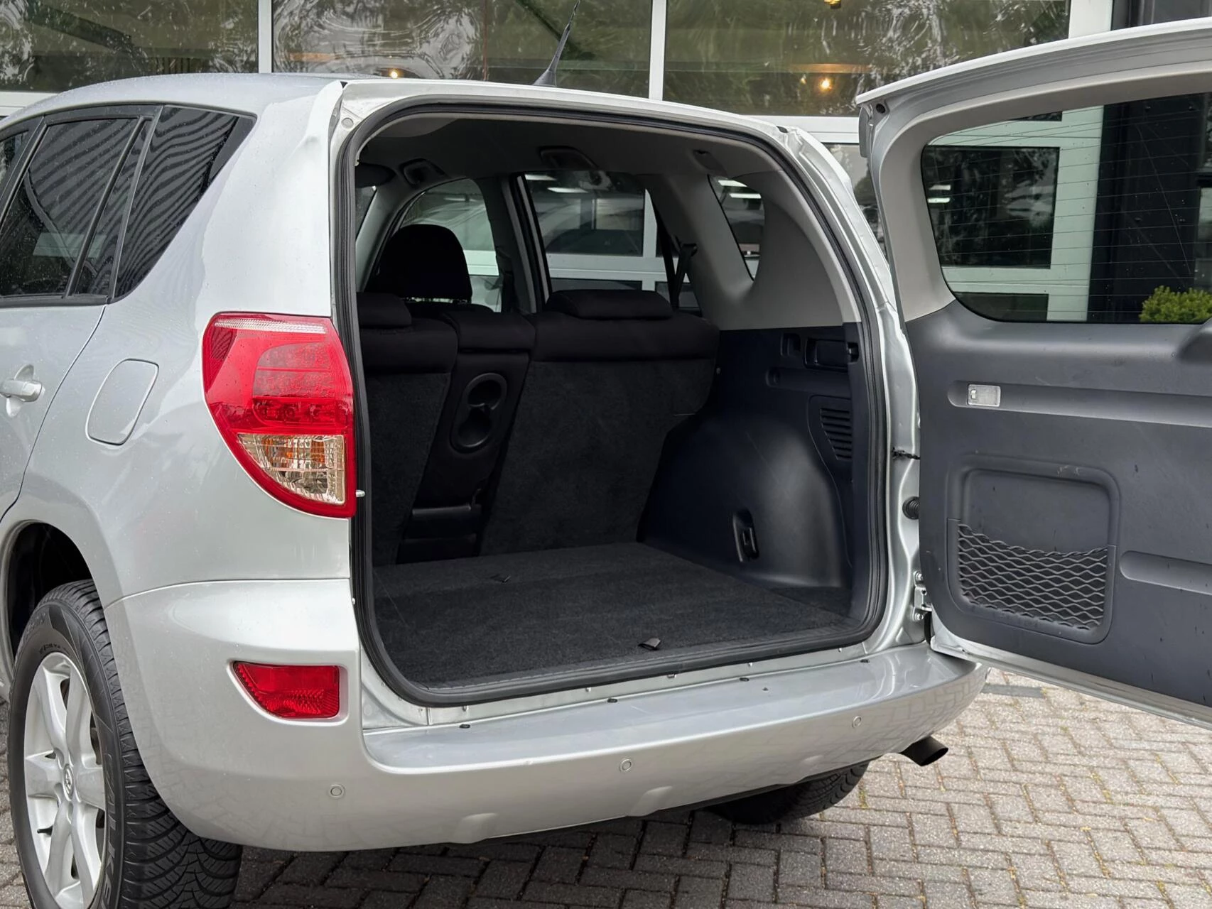 Hoofdafbeelding Toyota RAV4