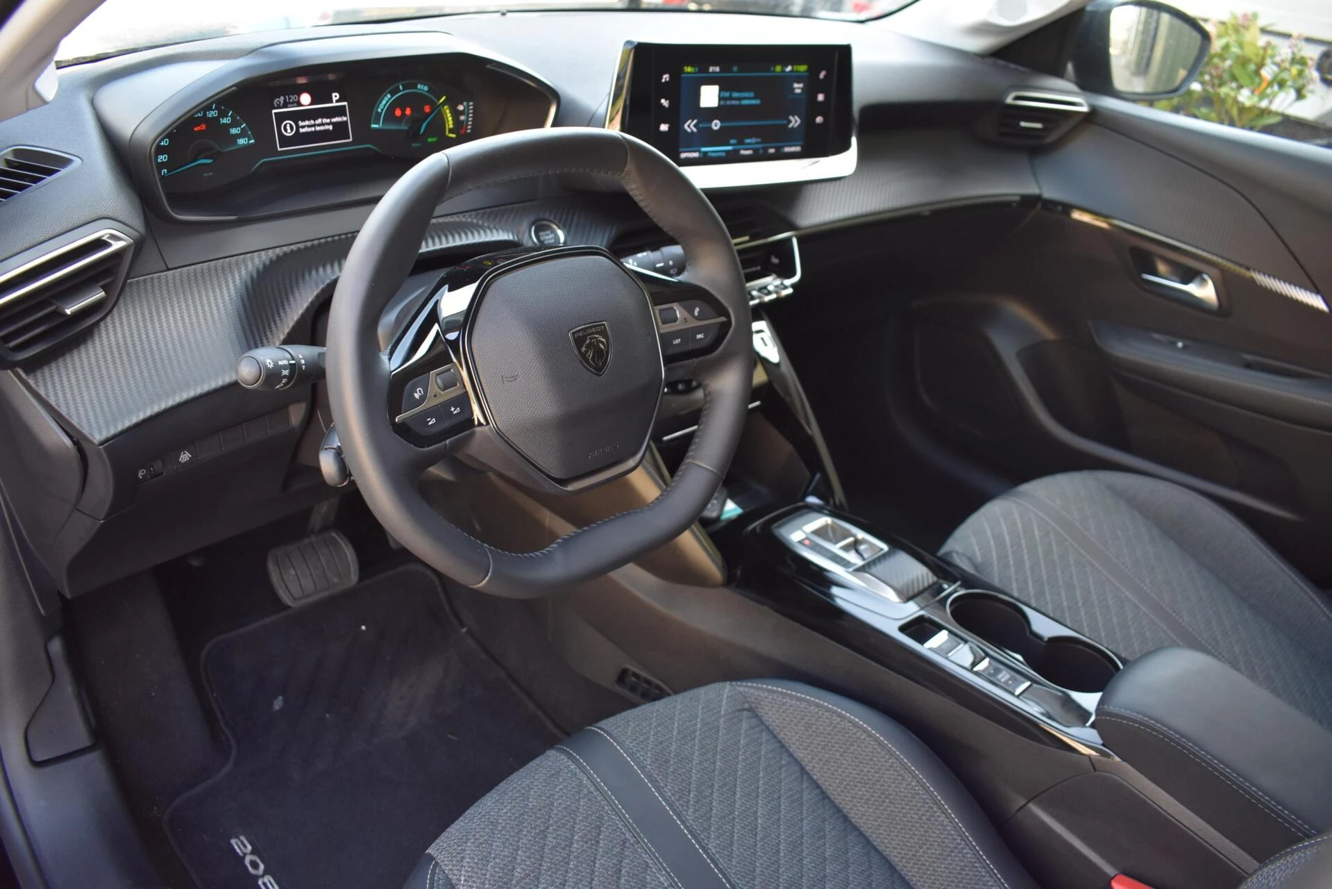 Hoofdafbeelding Peugeot e-208