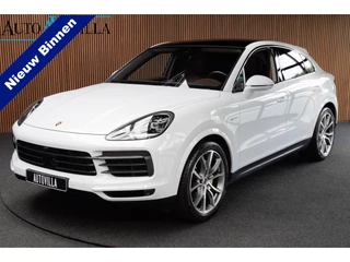 Hoofdafbeelding Porsche Cayenne Porsche Cayenne Coupé 3.0 E-Hybrid Panodak 360 SportChrono Leer Navi ACC Elektr. bedienbare achterklep PDC LM velgen Stoelverwarming Climate CarPlay Elektr. bedienbare trekhaak
