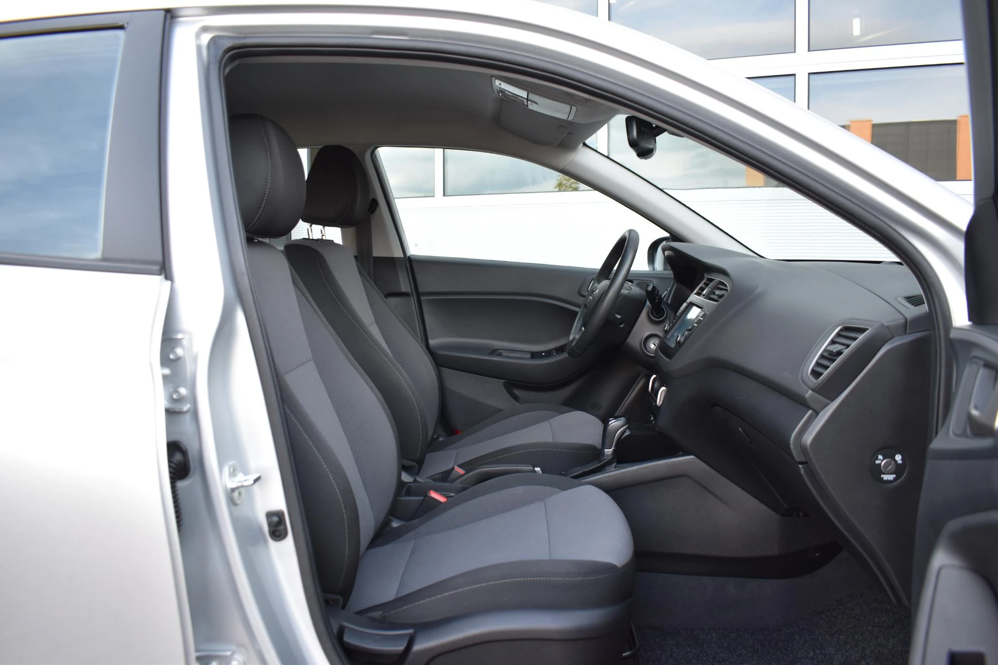 Hoofdafbeelding Hyundai i20