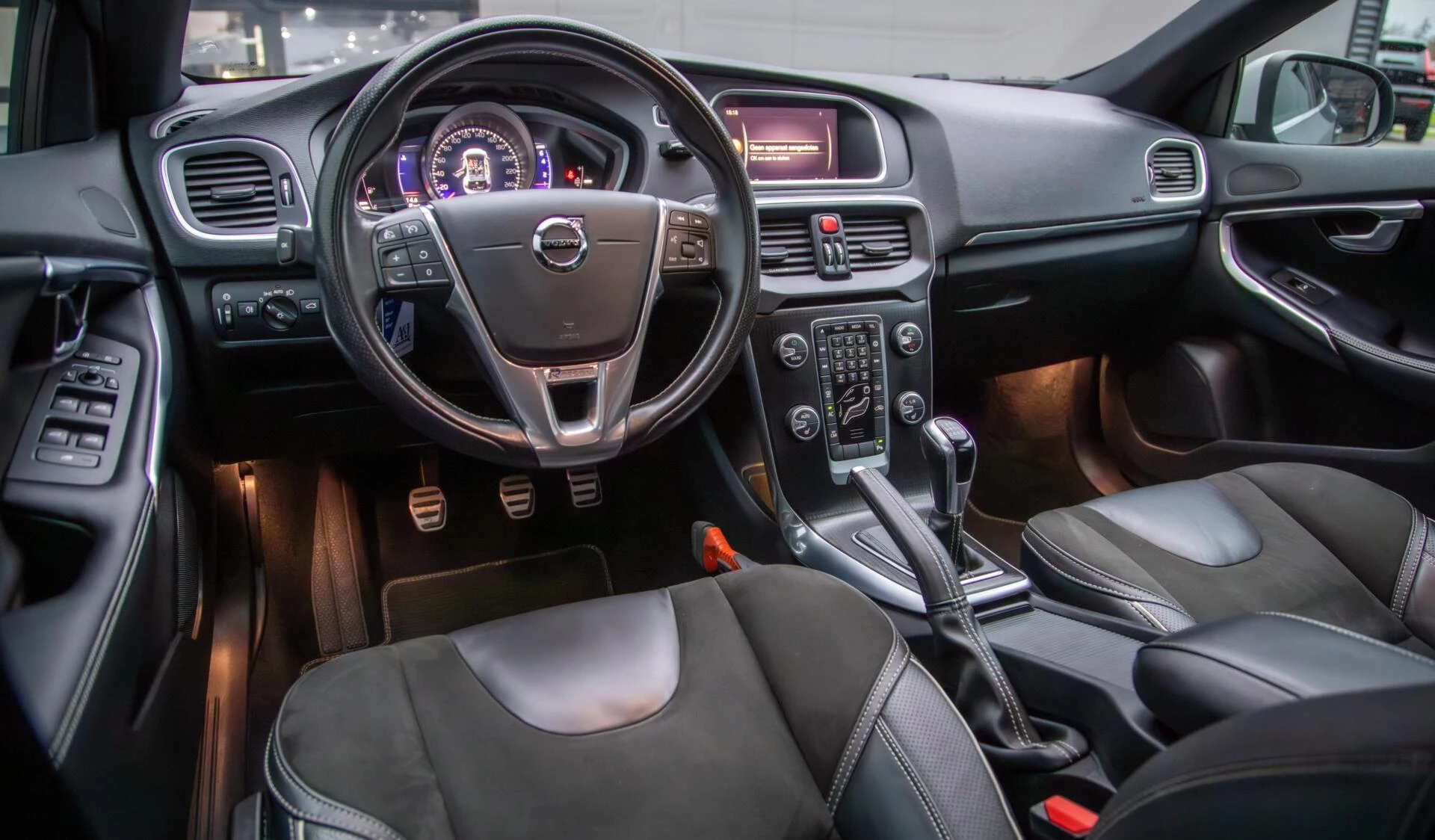 Hoofdafbeelding Volvo V40