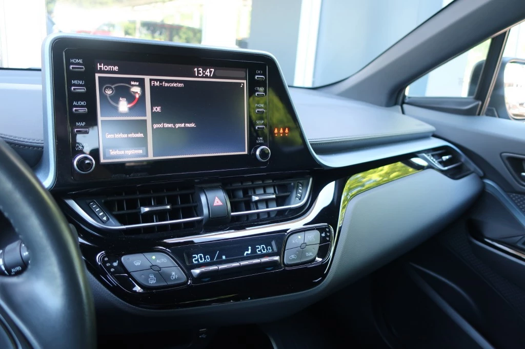 Hoofdafbeelding Toyota C-HR