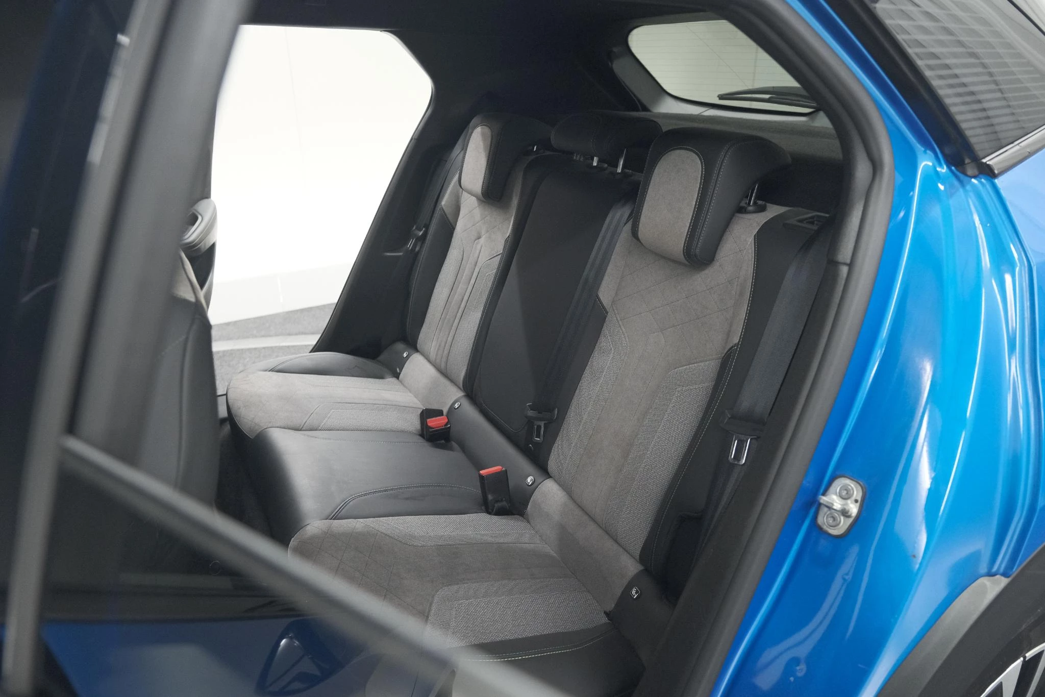 Hoofdafbeelding Peugeot e-2008