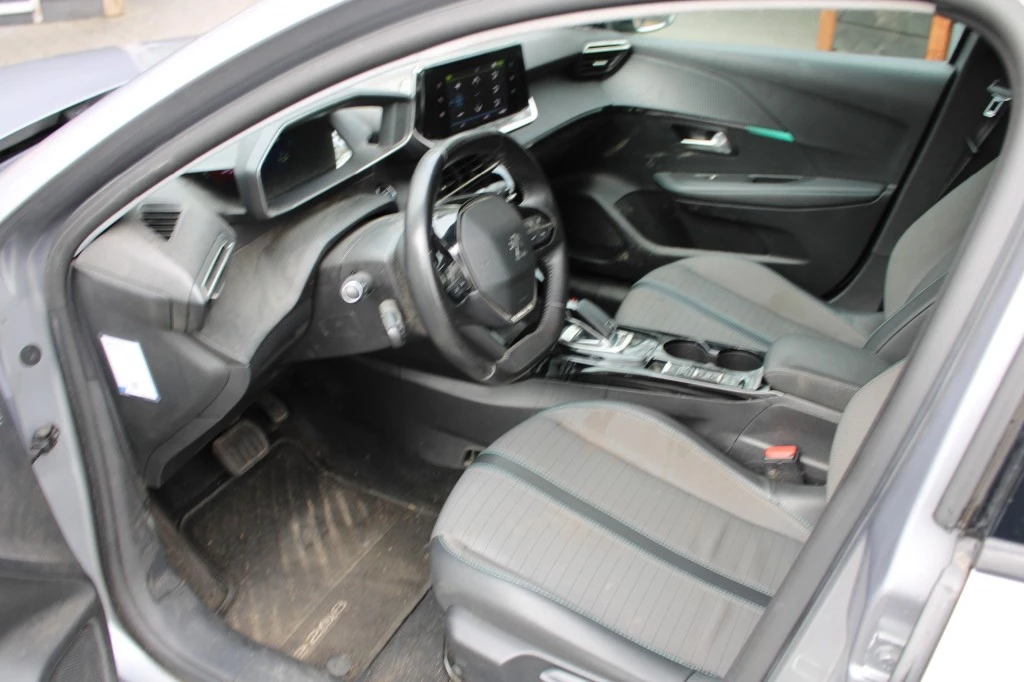 Hoofdafbeelding Peugeot e-208