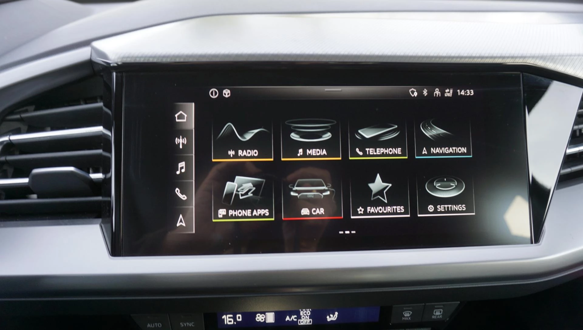 Hoofdafbeelding Audi Q4 e-tron