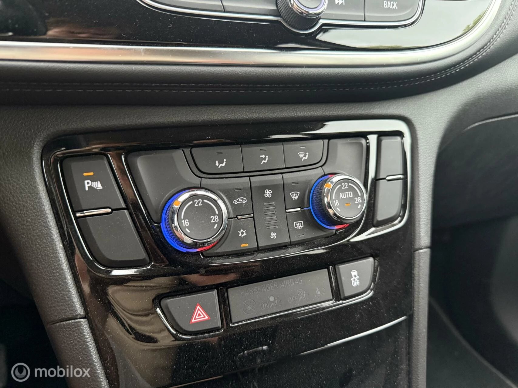 Hoofdafbeelding Opel Mokka X
