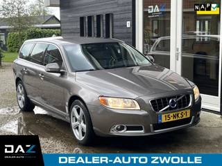 Volvo V70 2.0T Momentum Aut/Ecc/Leer/Navi/Trekhaak