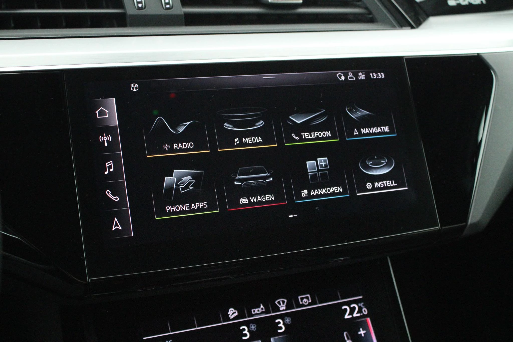 Hoofdafbeelding Audi e-tron