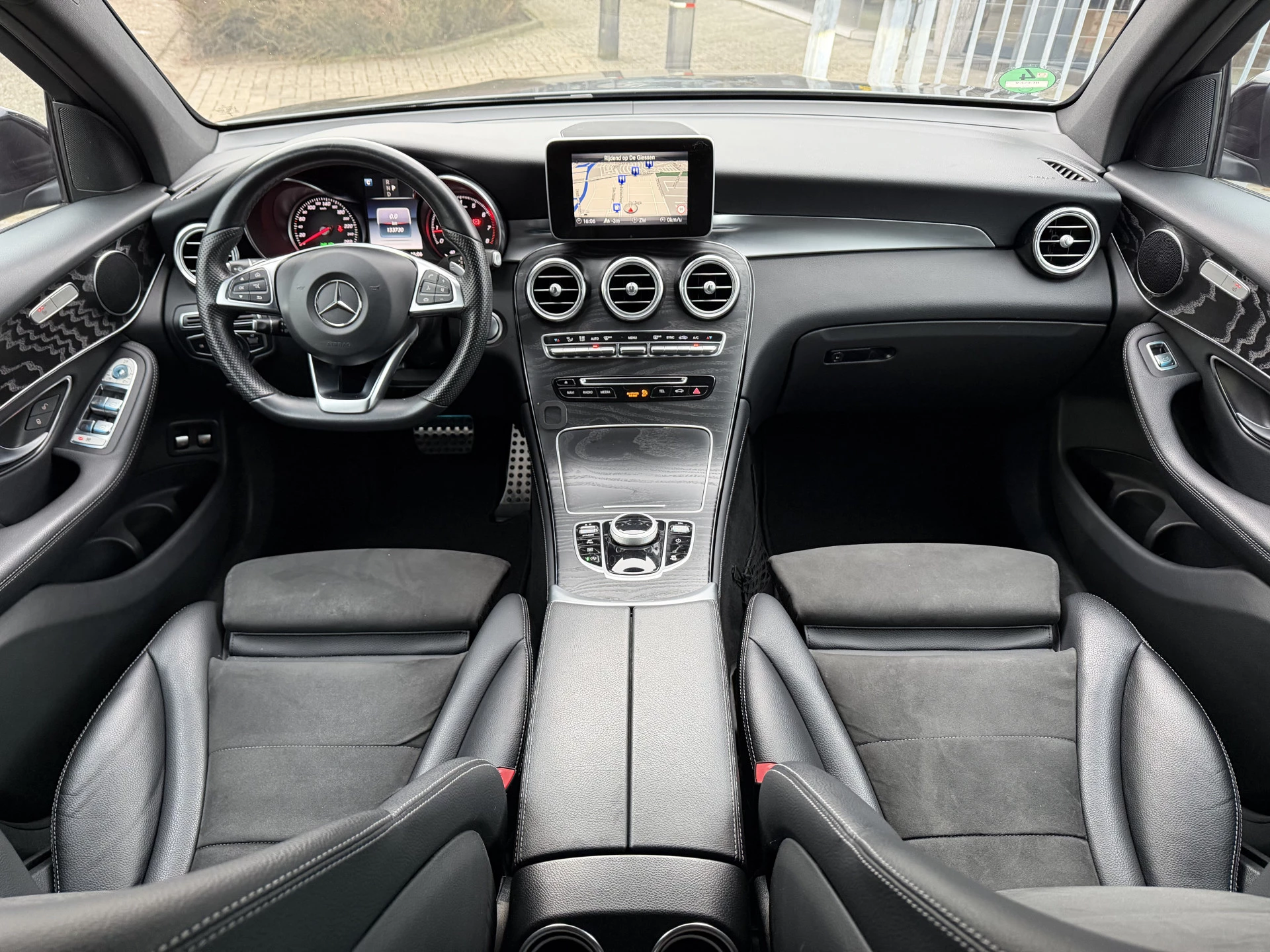 Hoofdafbeelding Mercedes-Benz GLC