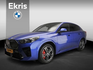 Hoofdafbeelding BMW iX2 BMW iX2 eDrive20 | M-Sportpakket | LED | Navigatie | Panoramadak | Sportstoelen | Keyles go | DAB | Harman-kardon sound | Alu 20 inch