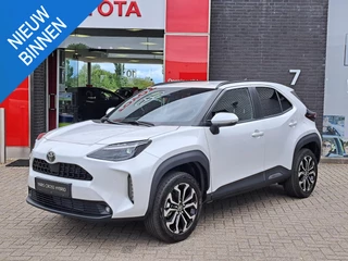 Toyota Yaris Cross 1.5 HYBRID 130 DYNAMIC COMFORT PACK NIEUW DIRECT LEVERBAAR STOEL- STUUR- EN VOORRUITVERWARMING PDC BLIND SPOT