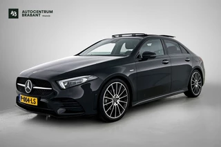 Mercedes-Benz A-klasse 180 Business Solution AMG Night Upgrade Automaat (PANO, SFEERVERLICHTING, STOELVERWARMING, CAMERA, 1e EIG)