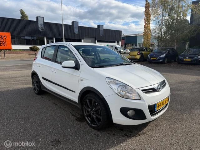 Hoofdafbeelding Hyundai i20