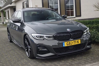 BMW 3 Serie 330e (292pk) M340I Look Laser/HUD/H&K/Pano/Carbon