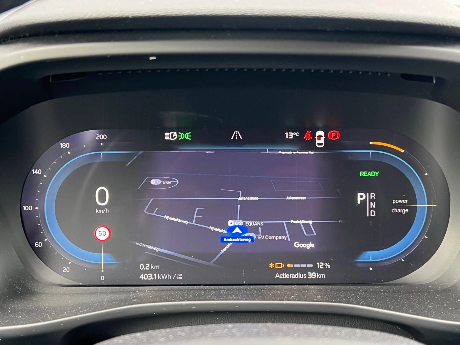 Hoofdafbeelding Volvo C40