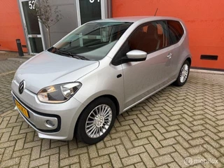 Hoofdafbeelding Volkswagen up! Volkswagen Up! 1.0 high up! BlueMotion KM NAP VEEL EXTR'S