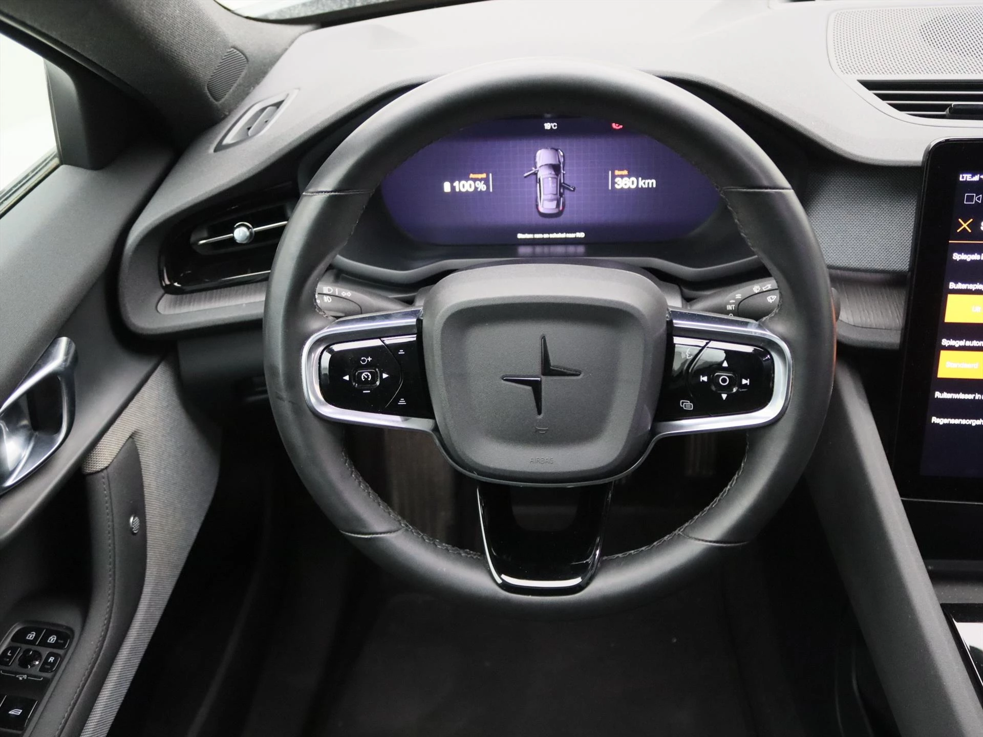 Hoofdafbeelding Polestar 2