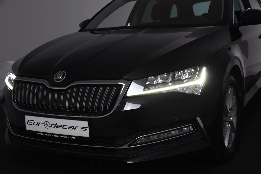 Hoofdafbeelding Škoda Superb