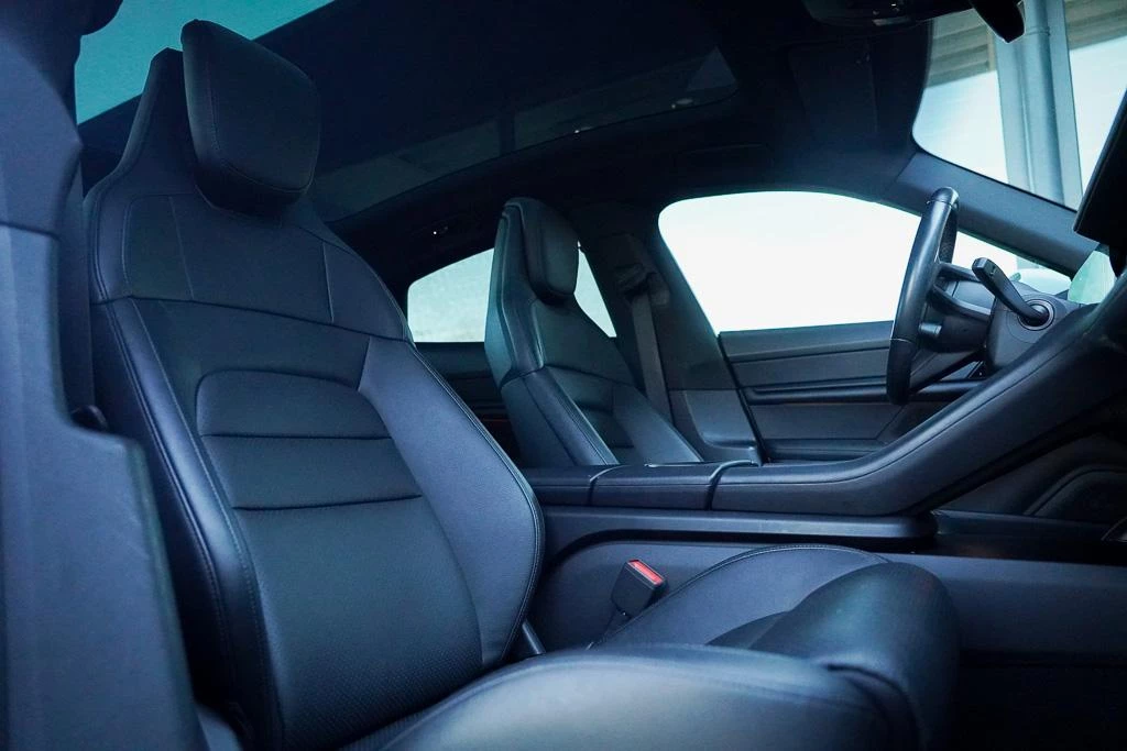 Hoofdafbeelding Porsche Taycan