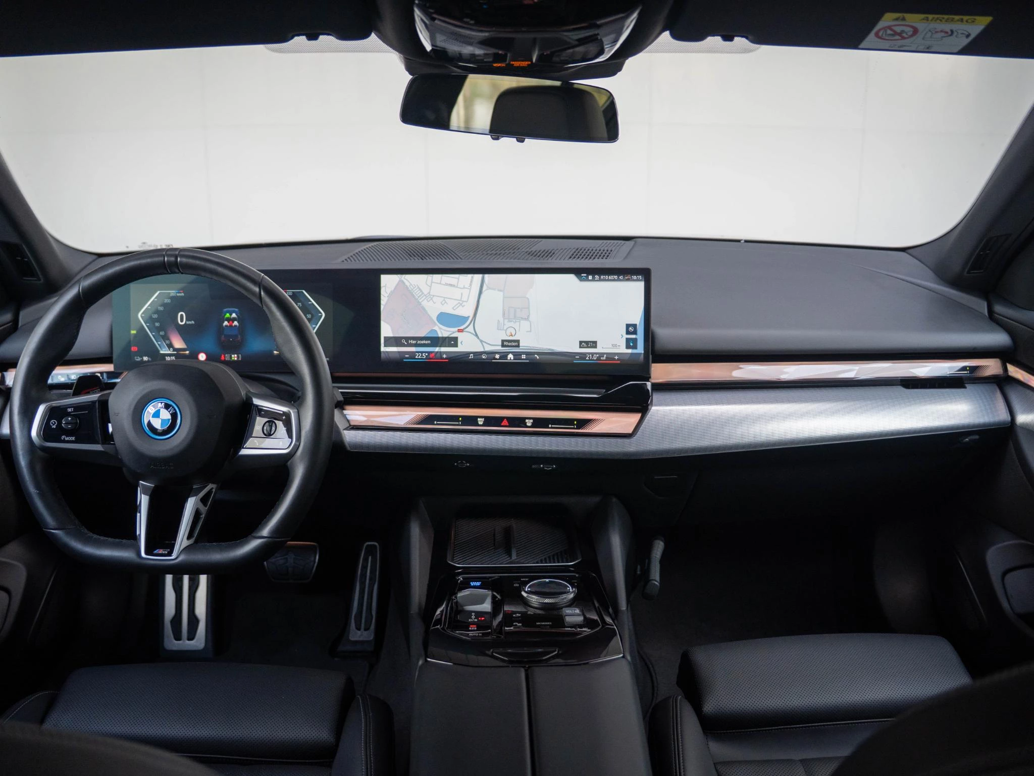 Hoofdafbeelding BMW i5