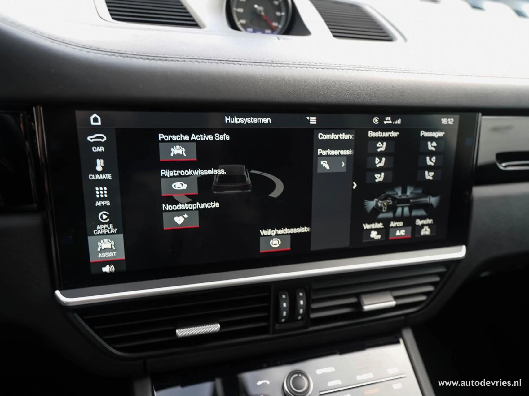 Hoofdafbeelding Porsche Cayenne