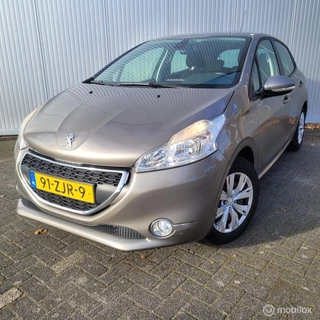 Peugeot 208 1.2 VTi Blue Lease Executive